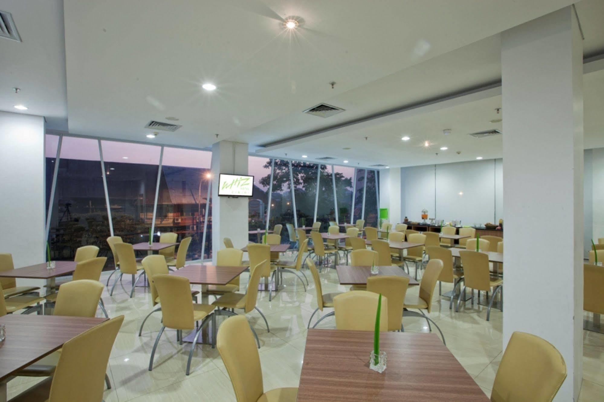 โรงแรมวิซ ชิกินี จาร์กาตา จาการ์ตา ภายนอก รูปภาพ